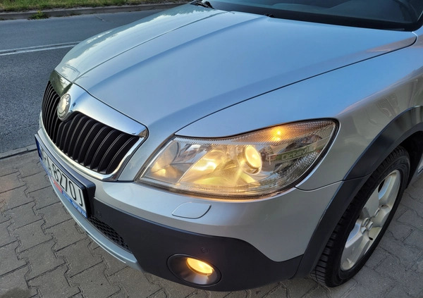 Skoda Octavia cena 30900 przebieg: 226000, rok produkcji 2010 z Pionki małe 781